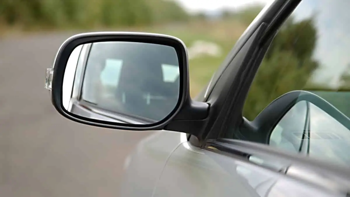 How To Glue A Car Mirror Back On