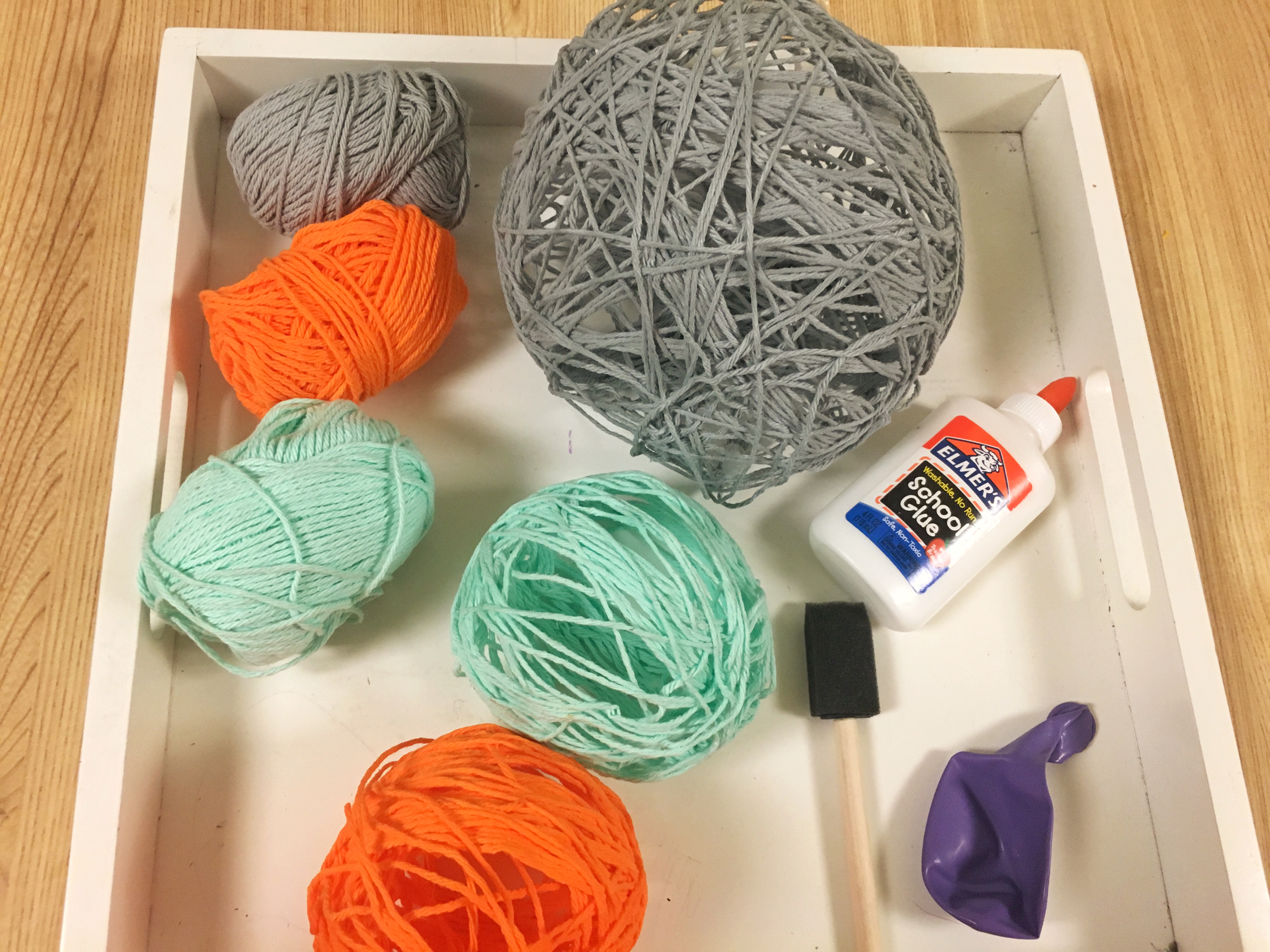 How To Make Yarn Balls With Balloons And Glue